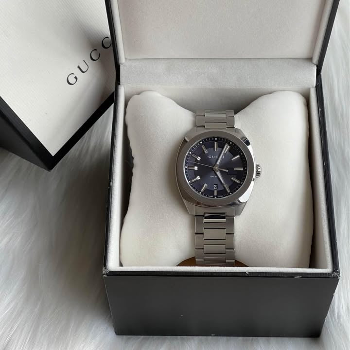Gucci Men’s Swiss Made Quartz Stainless Steel Blue Dial 41mm Watch YA142303