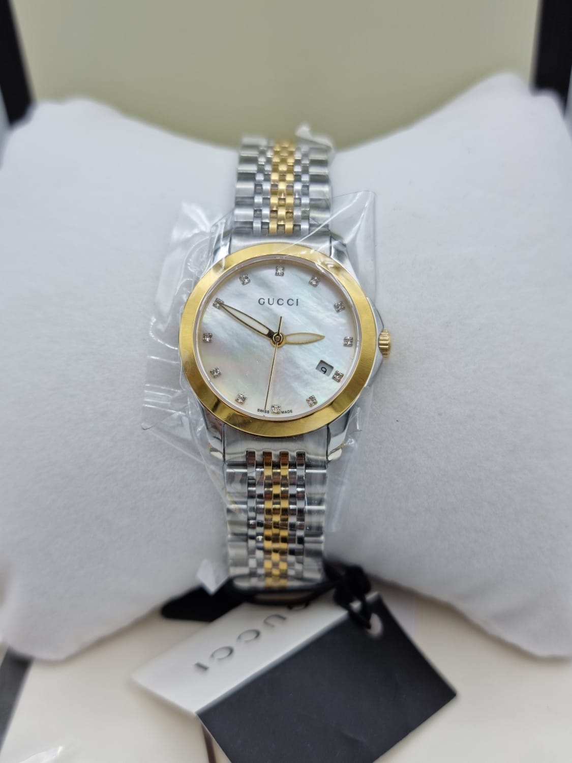 Gucci Women’s Swiss Made Quartz Stainless Steel Mother of Pearl Dial 27mm Watch YA126513