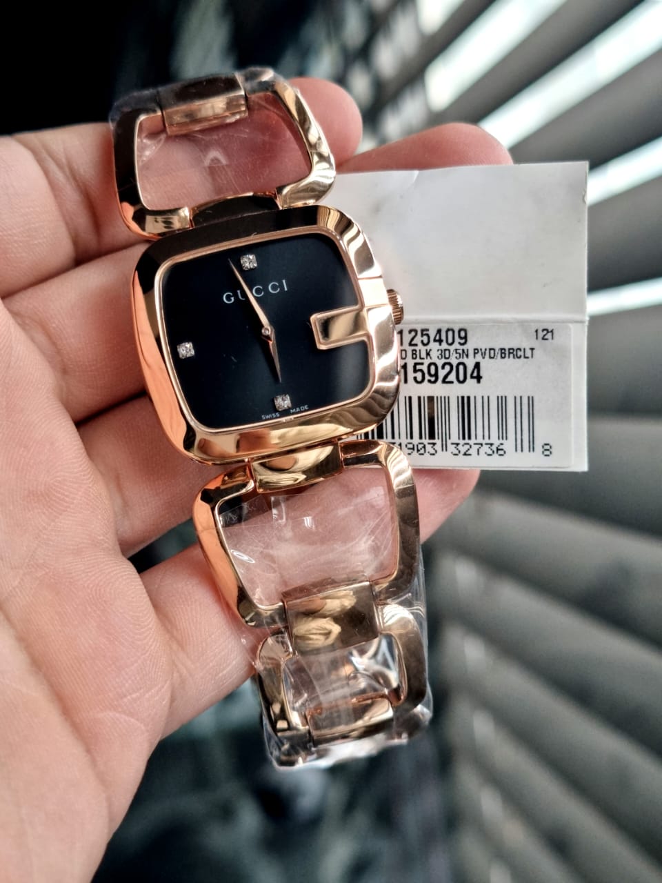 Gucci Women’s Quartz Swiss Made Rose Gold Stainless Steel Black Dial 31mm Watch YA125409