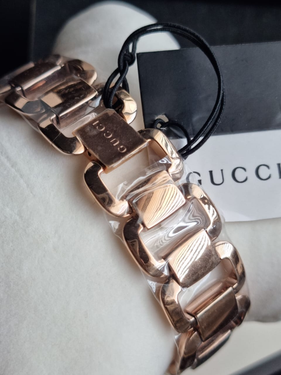 Gucci Women’s Quartz Swiss Made Rose Gold Stainless Steel Black Dial 31mm Watch YA125409