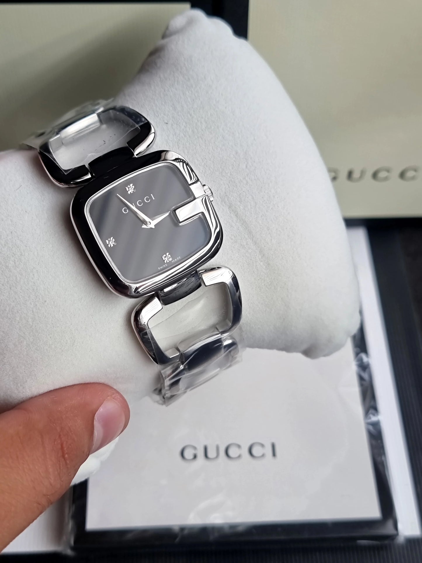 Gucci Women’s Swiss Made Quartz Stainless Steel Black Dial 32mm Watch YA125406