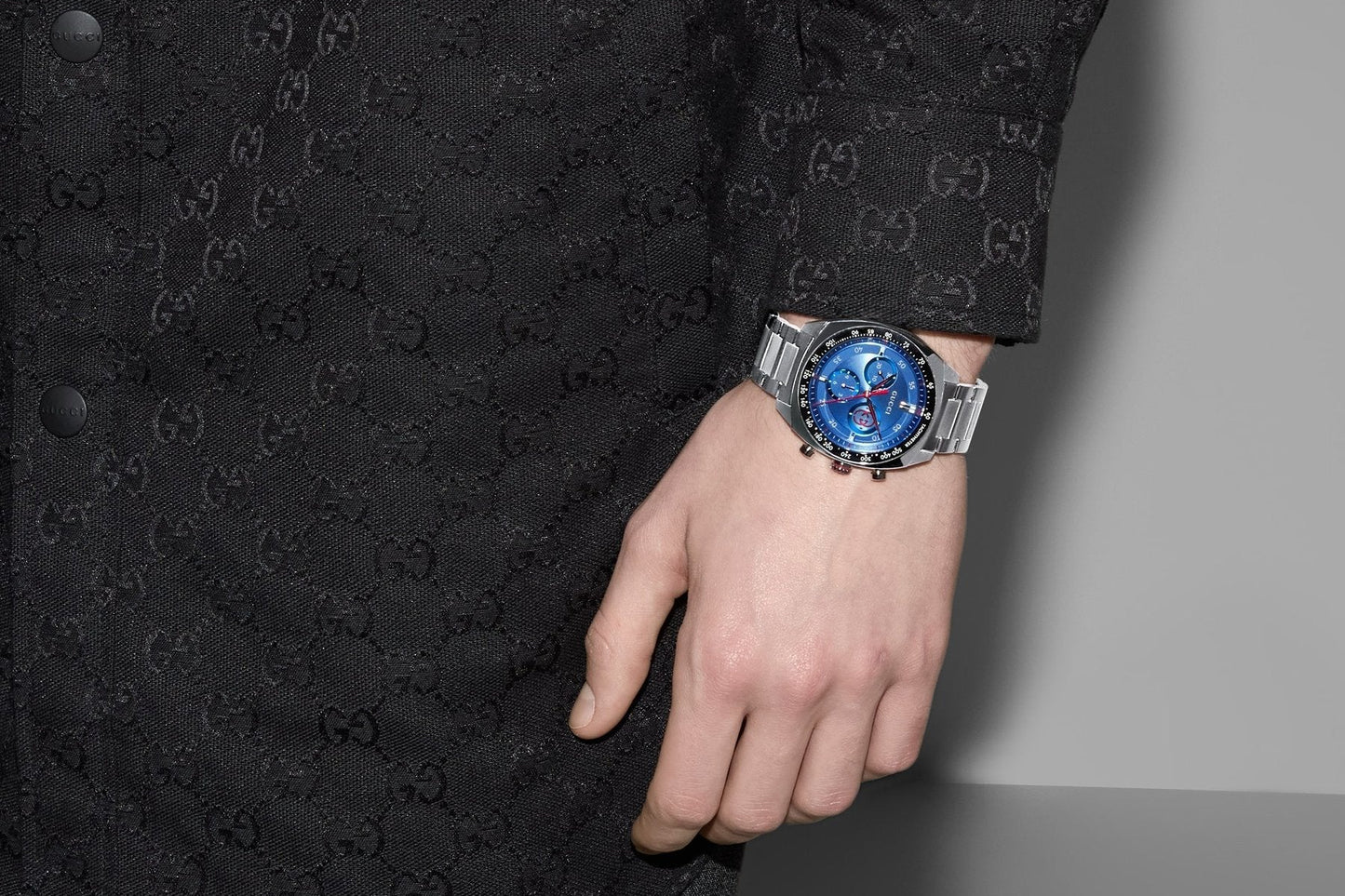 Gucci Men’s Swiss Made Quartz Stainless Steel Blue Dial 41mm Watch YA142317