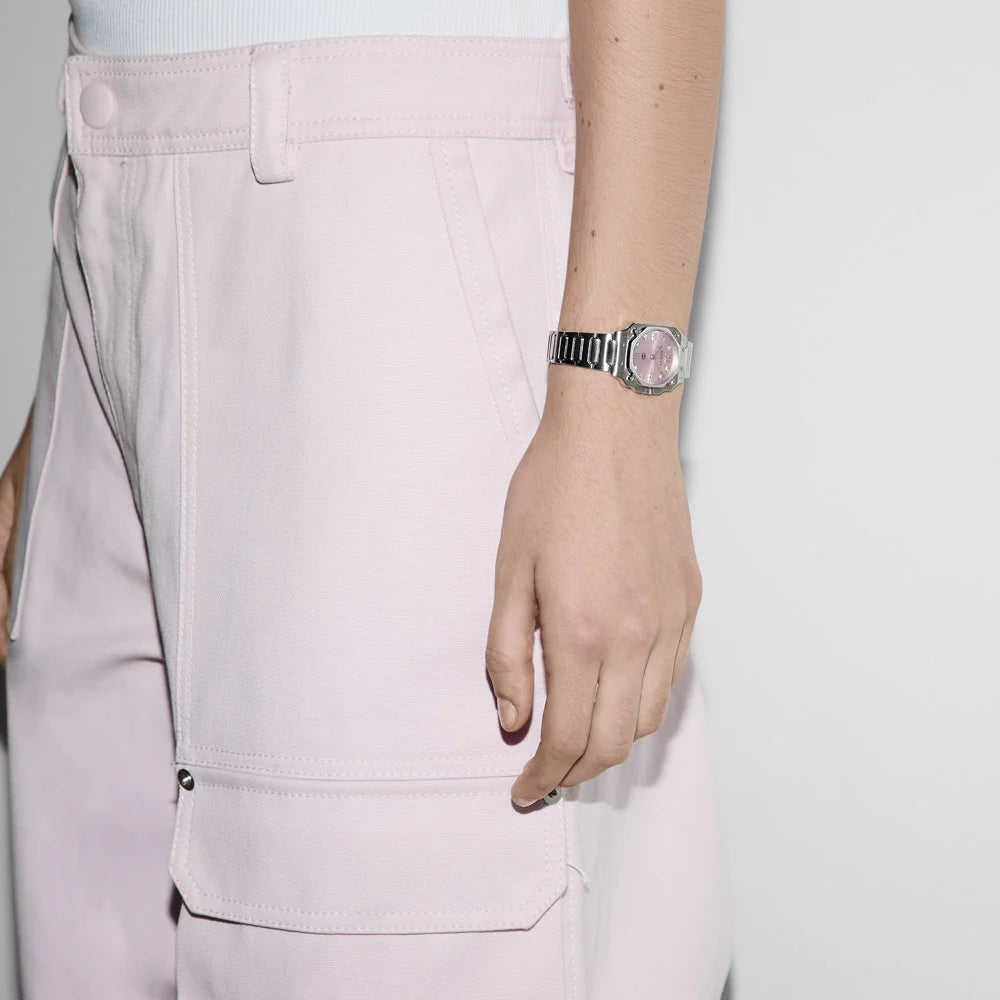 Gucci Women’s Quartz Swiss Made Silver Stainless Steel Pink Dial 24mm Watch YA166501
